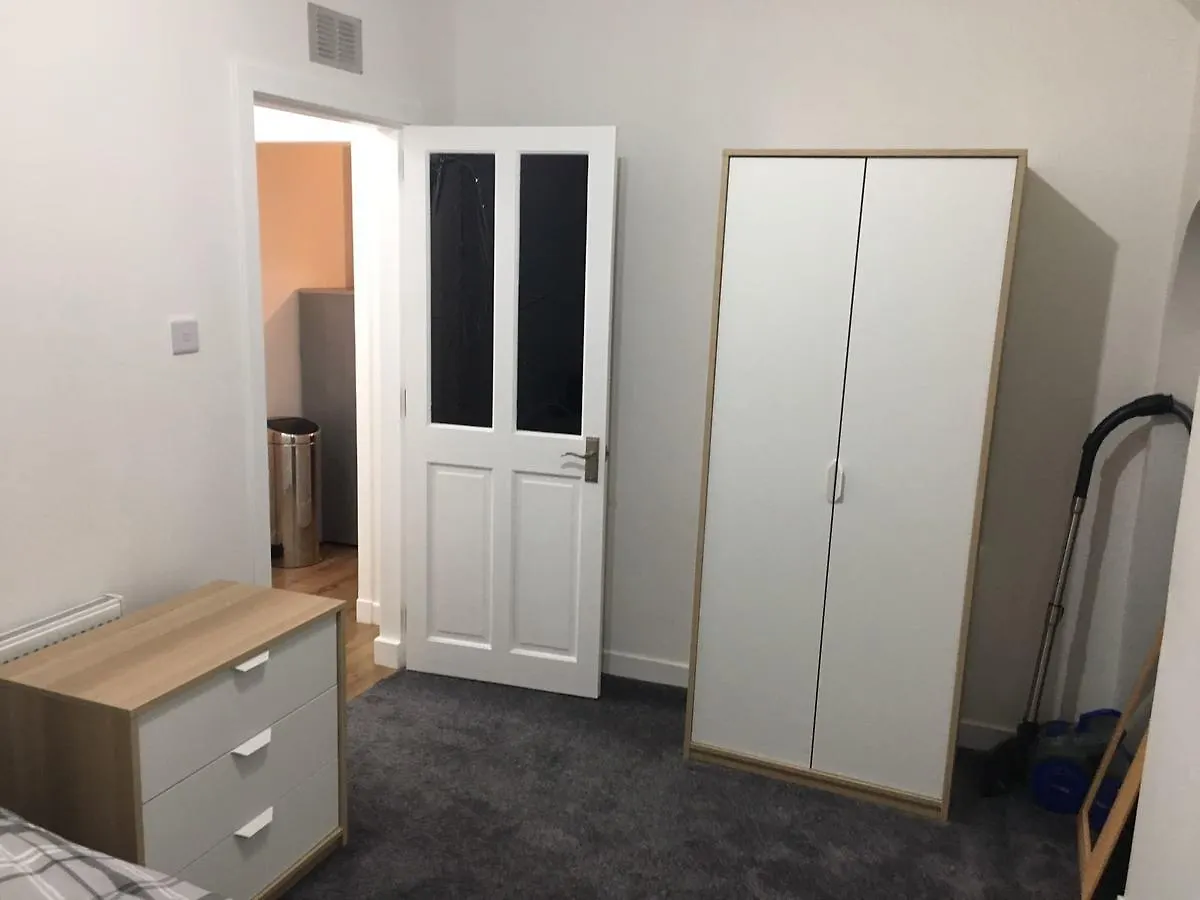 Dazzling And Elegant Flat In Aberdeen City Centre Apartment